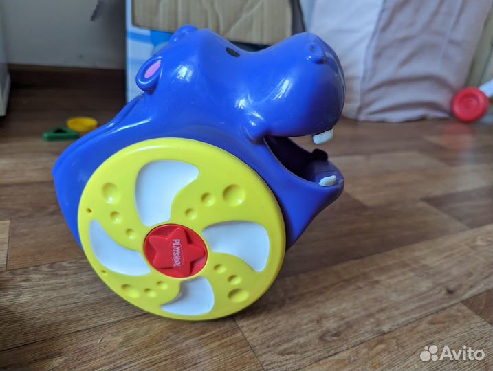 Детские игрушки Музыкальные, фирменные, пакетом