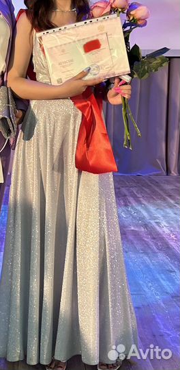 Вечернее платье