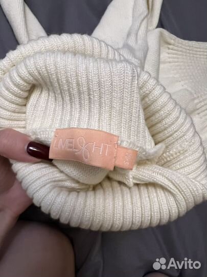 Свитер женский