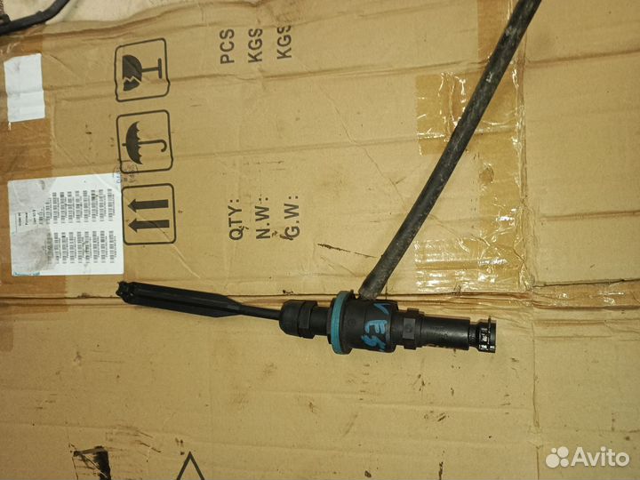 Главный цилиндр сцепления LADA Vesta Cross