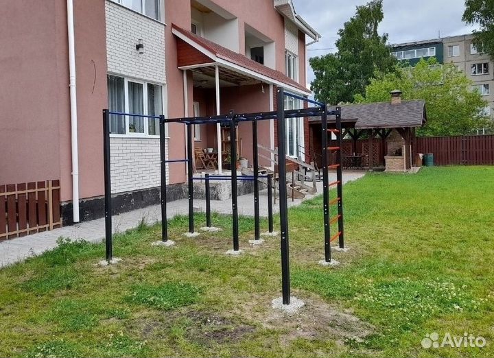 Уличный спортивный комплекс турник брусья