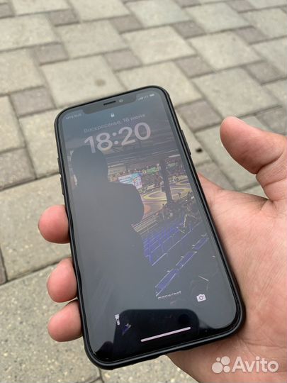 iPhone 11 Pro, 64 ГБ