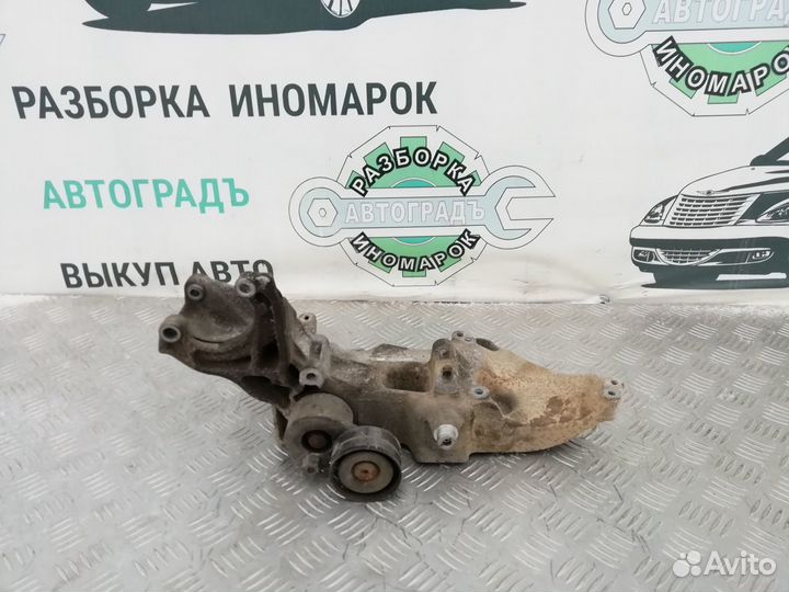 Кронштейн генератора Renault Duster 2.0 F4R 13г