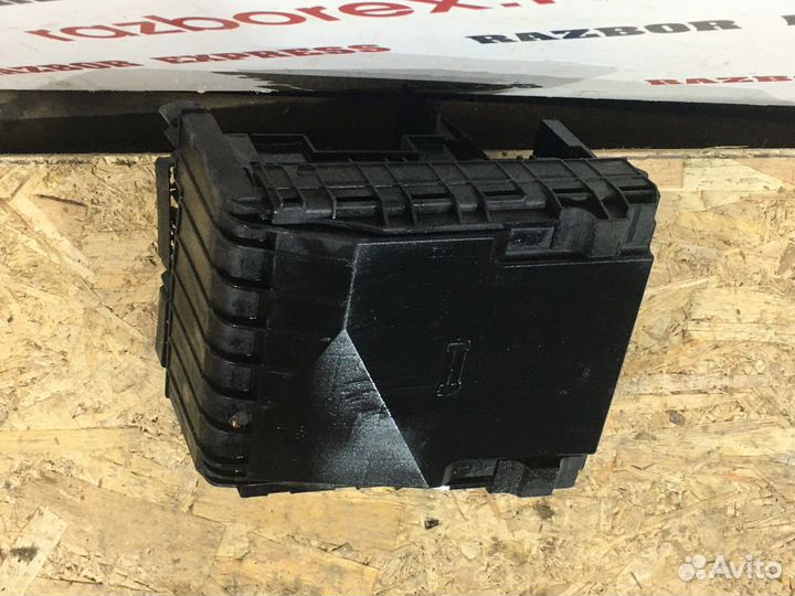 Крышка блока предохранителей Skoda Octavia A5 FL