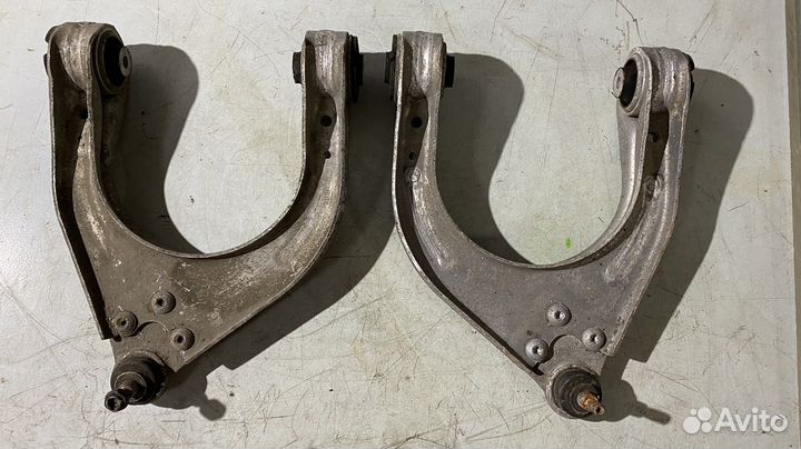 Рычаги передние верхние Mercedes Benz W211