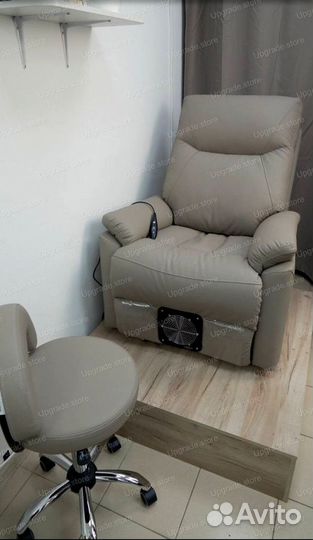 Кресло педикюрное с пылесосом для подолога