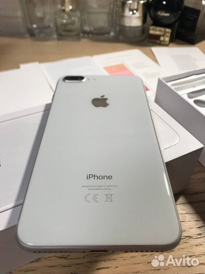 iPhone 8 Plus, 64 ГБ