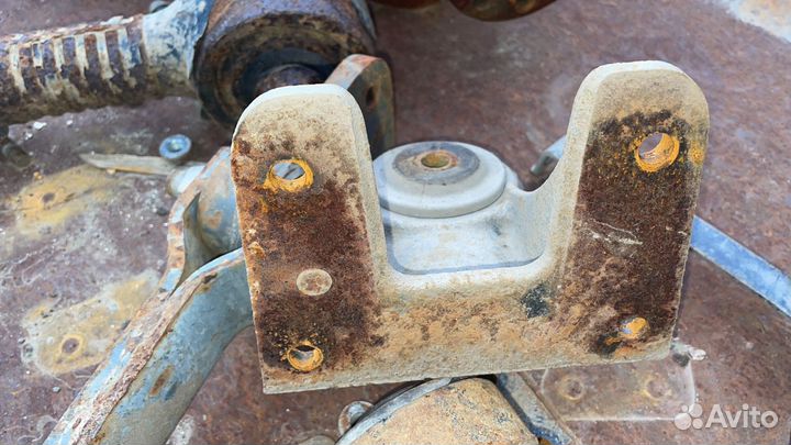 Подукшки кабины вместе с кронштейнами газель next