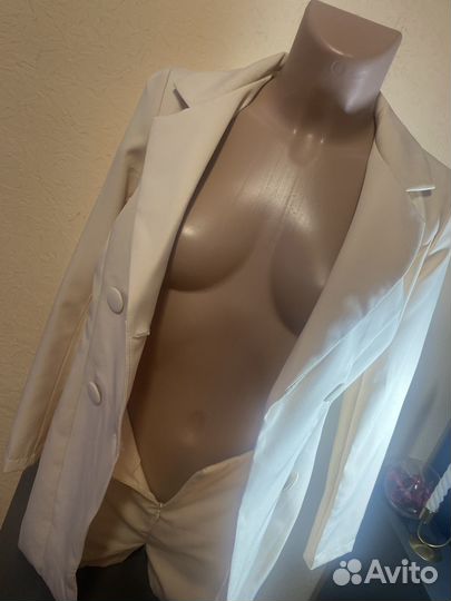 Продам платье пиджак комбинезон женский 38/40