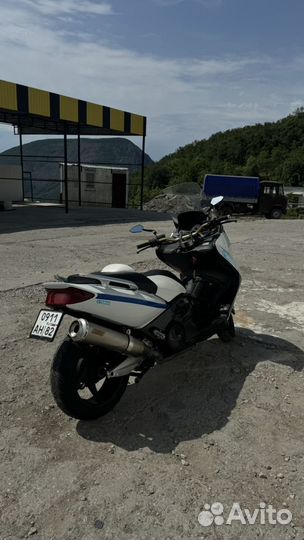 Yamaha T-max xp500