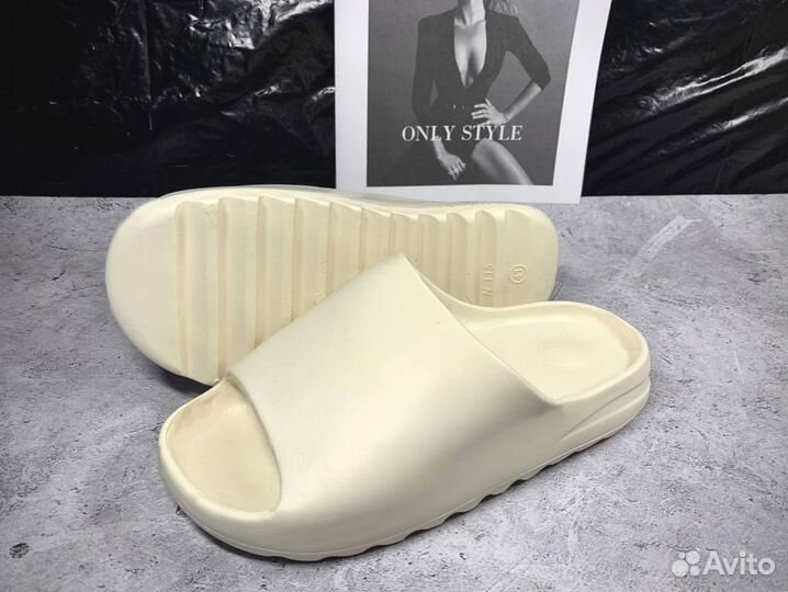 Сланцы женские adidas yeezy slide