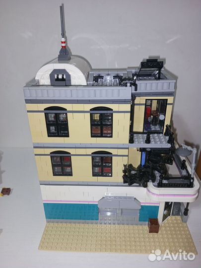 Lego creator 10260 Downtown Dinner