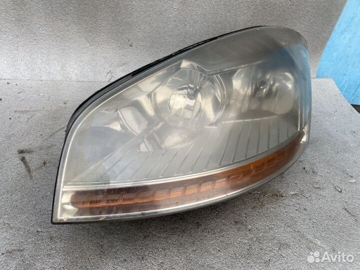 Фара Citroen C4 Picasso левая