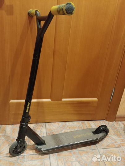 Трюковой самокат