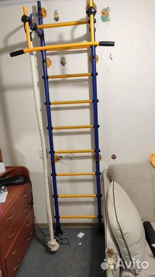 Детская шведская стенка с турником и канатом