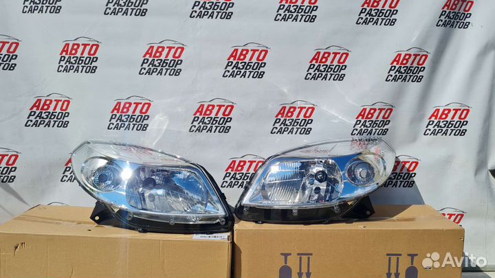 Фара правая Renault Sandero