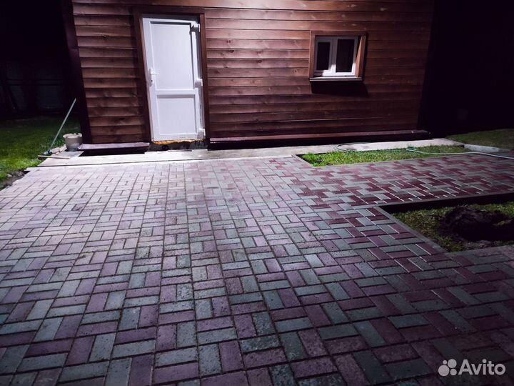 Укладка тротуарной плитки, брусчатки