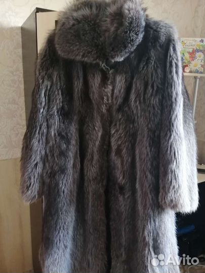 Шуба из меха енота 50-52р
