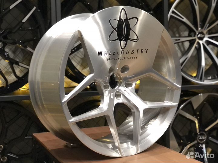 Кованые диски R22 для Mercedes GLS; GLE AMG