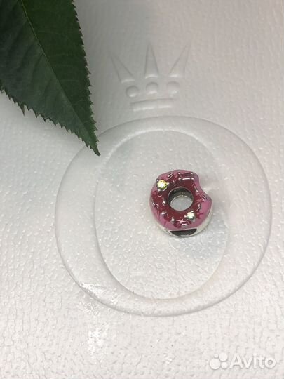 Pandora шарм Пончик