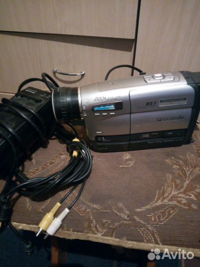 Видеокамера Панасоник