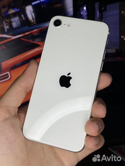 iPhone SE (2020), 128 ГБ