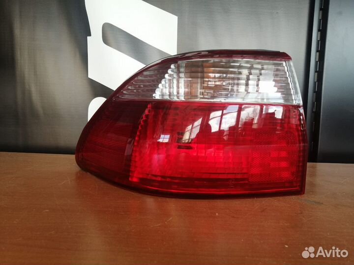 Фонарь задний левый honda accord 98-00 2171934LUE