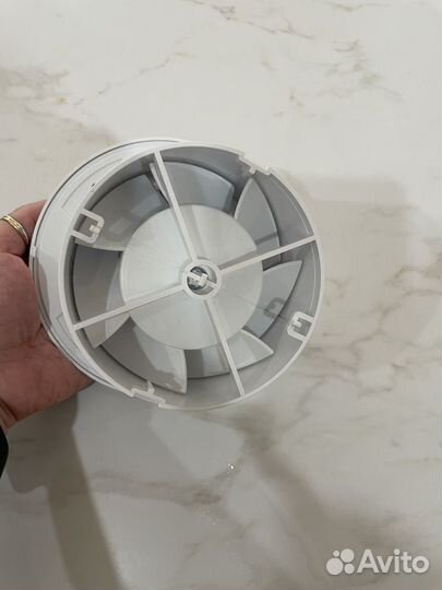 Вентилятор вытяжной канальный 100 мм