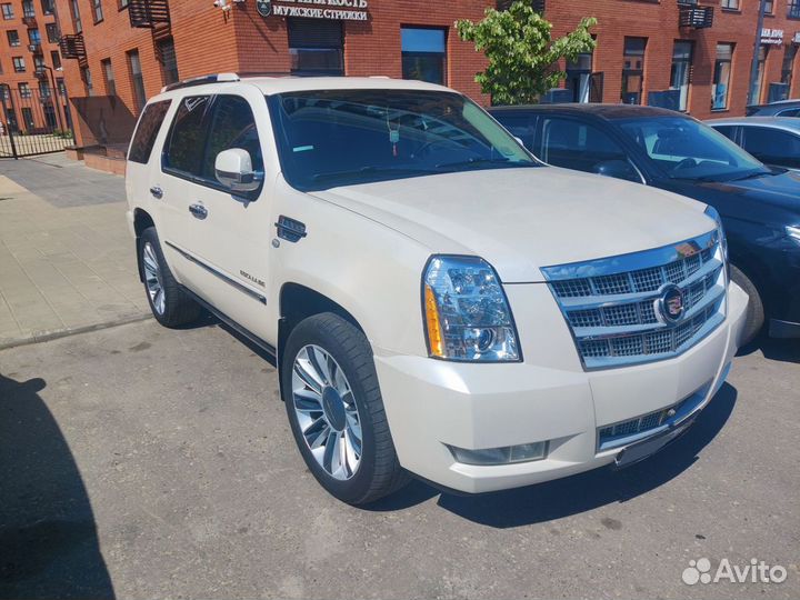 Cadillac Escalade 6.2 AT, 2013, 135 000 км