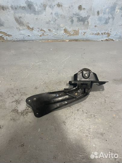 Рычаг Audi A3 Skoda Octavia A5 Volkswagen Golf