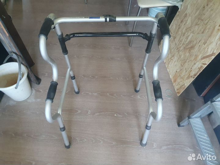 Ходунки для взрослых