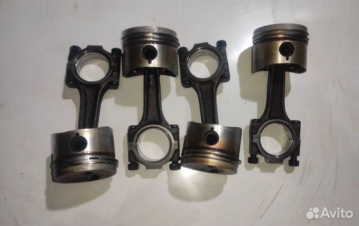 Поршень с шатуном заз Сенс 1.3