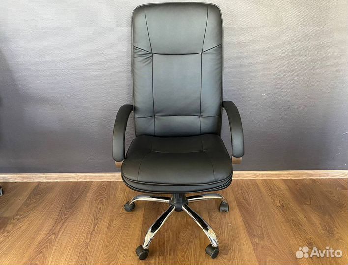 Офисное кресло. Удобное
