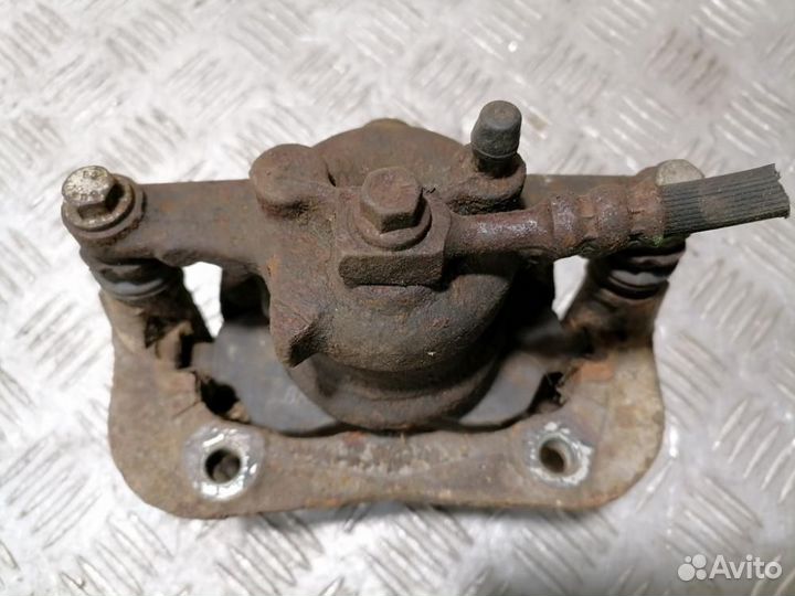 Суппорт передний правый Opel Corsa C