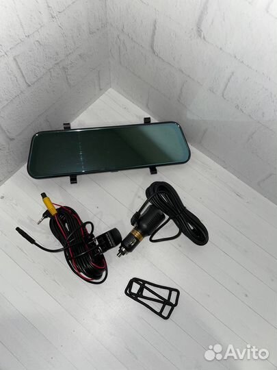 Полноэкранное зеркало видеорегистратор 2 в 1