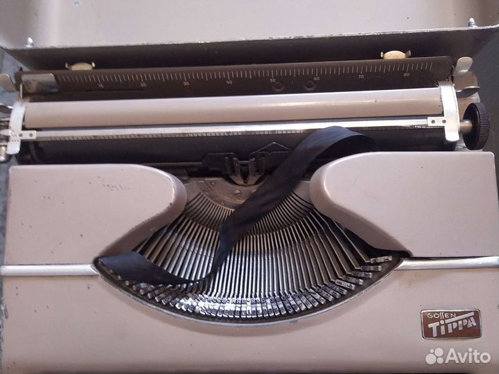 Печатная пишущая машинка портативная