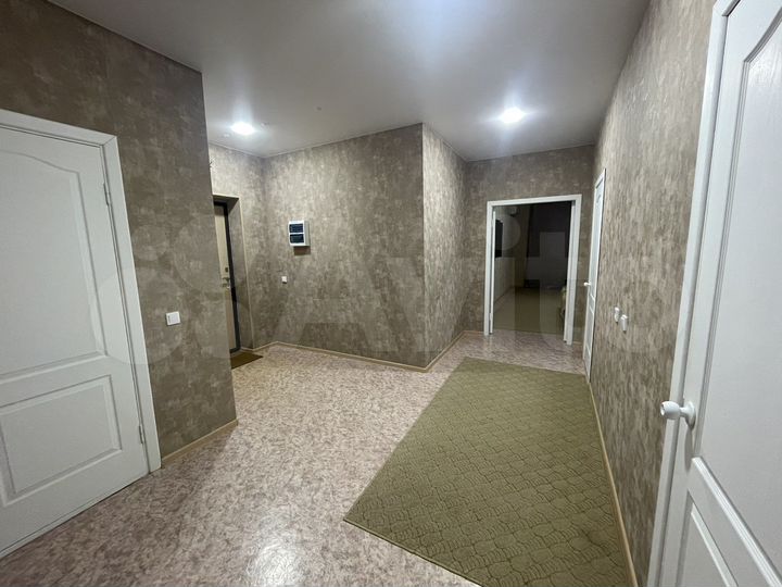 2-к. квартира, 80 м², 9/18 эт.