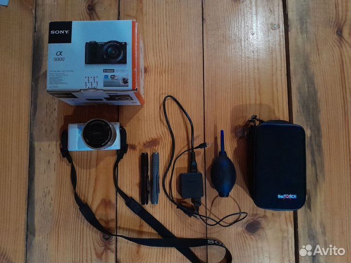 Sony alpha 5000