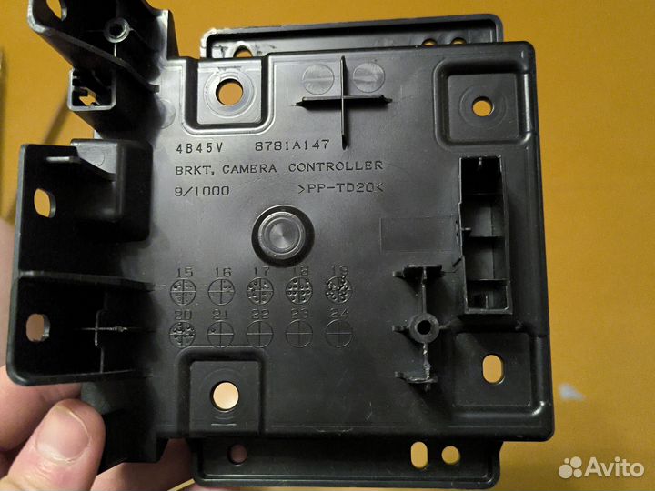 8781a147, кронштейн блока bluetooth outlander