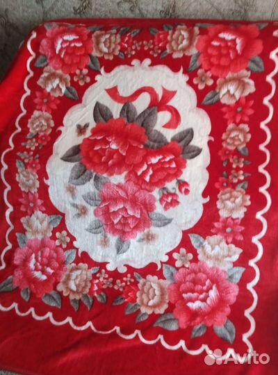 Одеяла новые