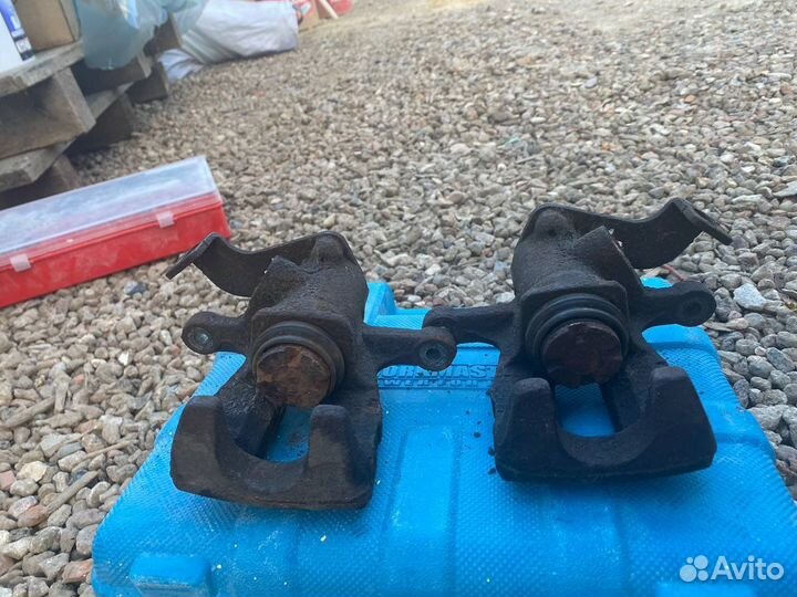 Задние тормозные суппорта киа рио 3