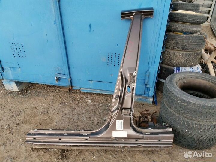 Стойка кузова средняя левая с порогом (порог)