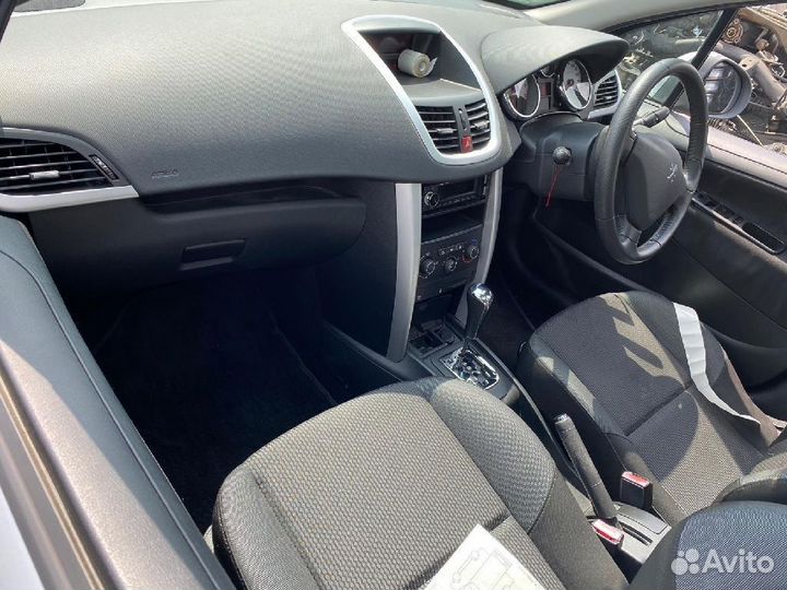 Накладка порога Peugeot 207