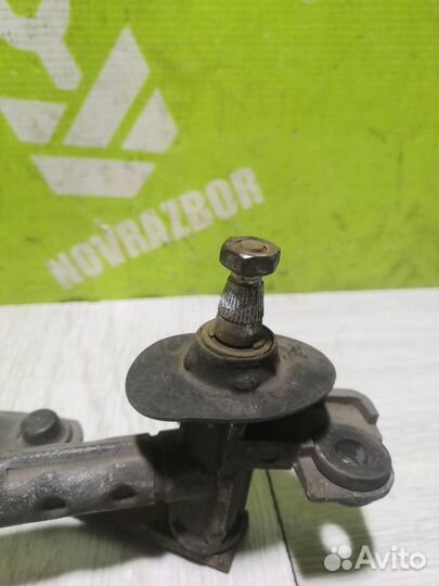 Трапеция стеклоочистителей Фольксваген Гольф 3 В