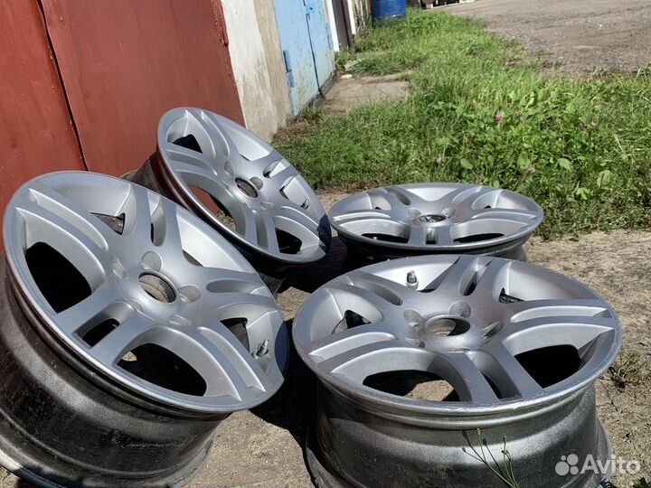 Литые диски r15