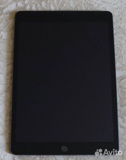 Apple iPad Air 2022 64GB Wi-Fi