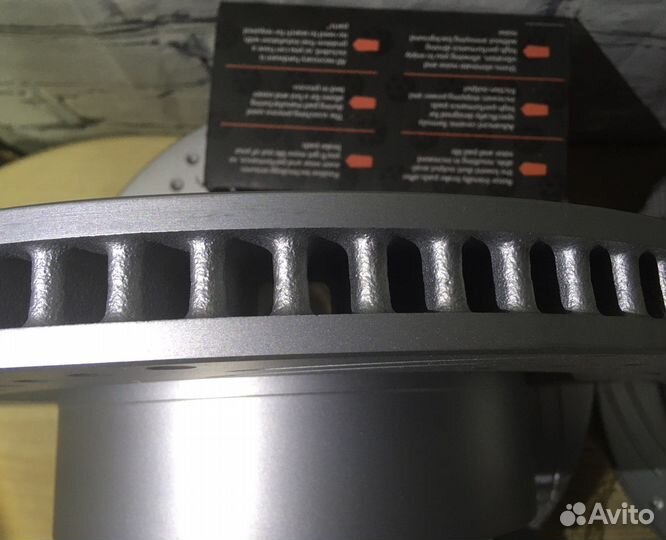 Тормозные диски и колодки в круг для Toyota Tundra