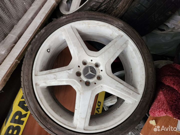 Toyo Proxes 4 235/35 R20 и 255/35 R20