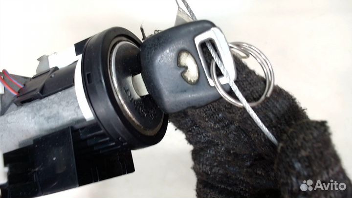 Замок зажигания Infiniti QX56, 2004