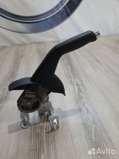 Ручник Hyundai solaris